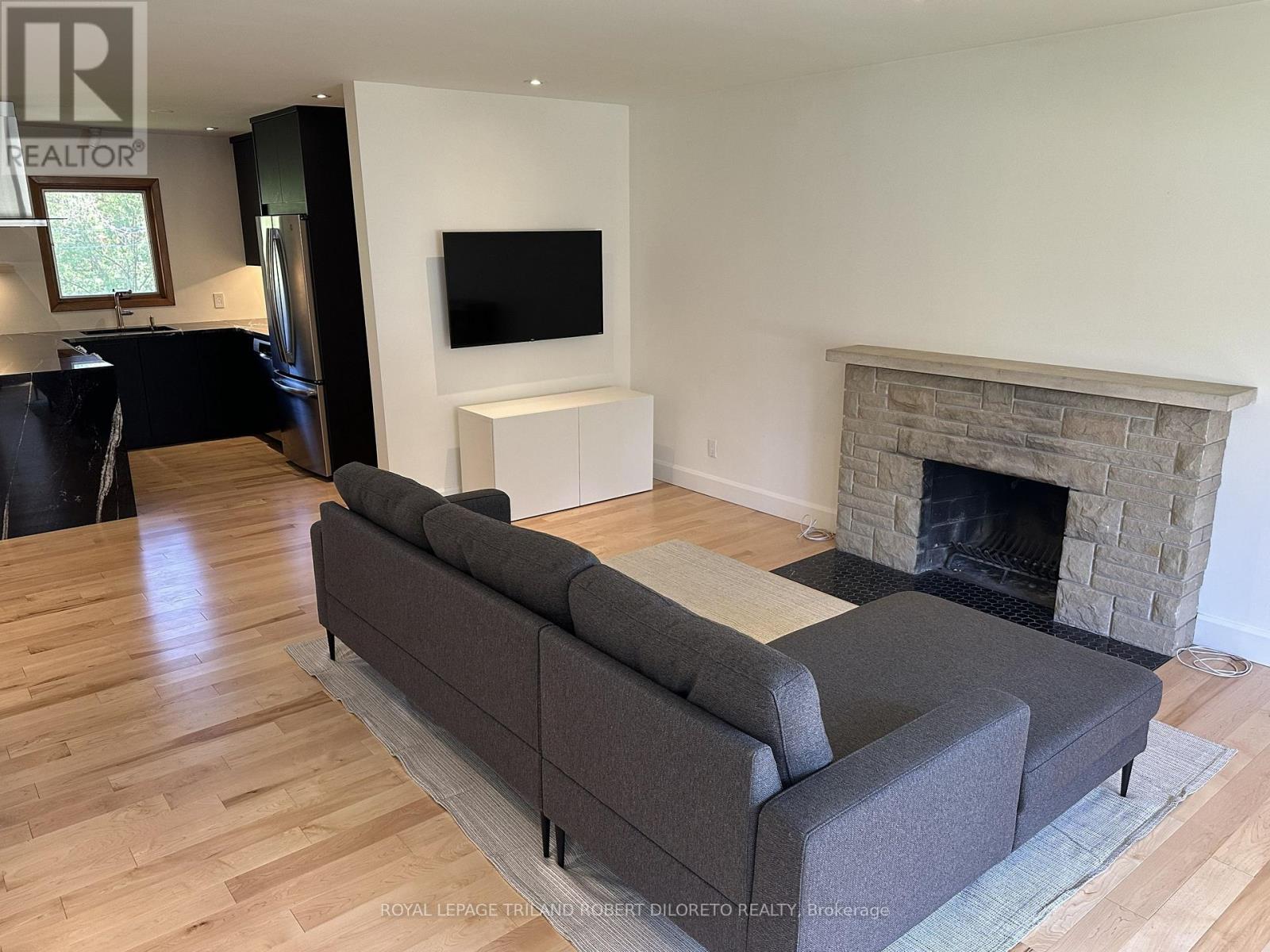 393 Fox Avenue, London North, Ontario  N6G 1H7 - Photo 7 - X13094944