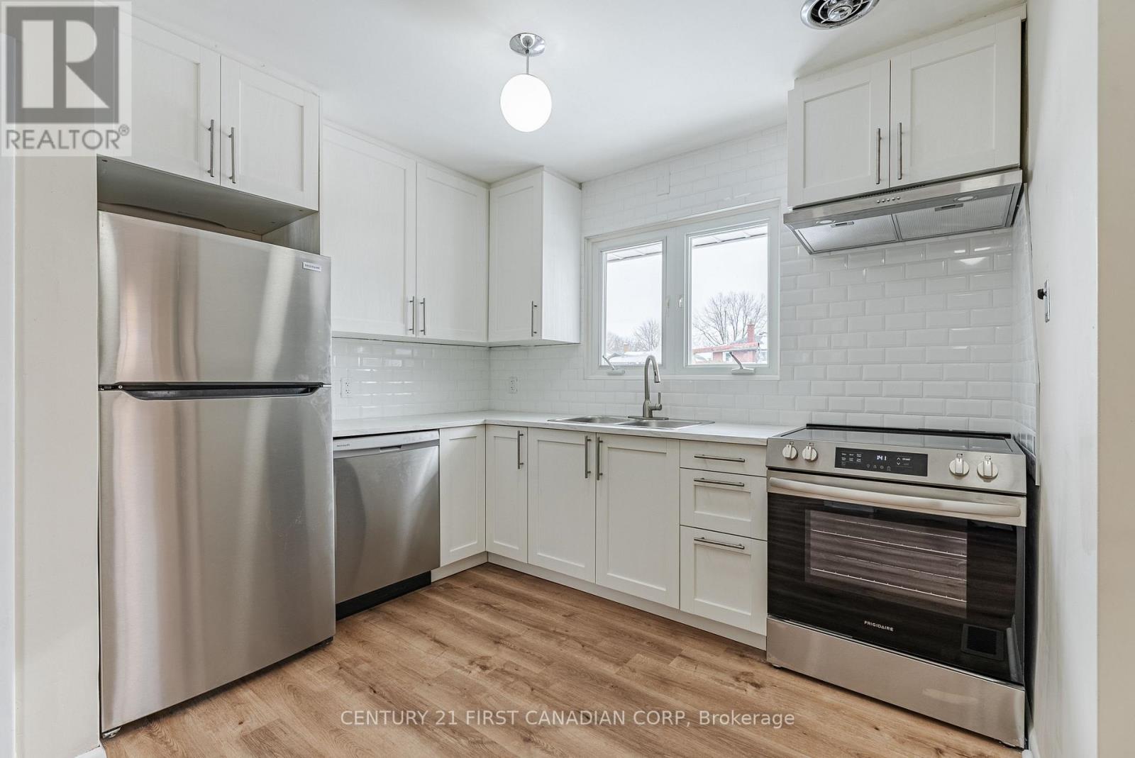 Upper - 177 Myrtle Street, St. Thomas, Ontario  N5R 2G8 - Photo 12 - X13095028