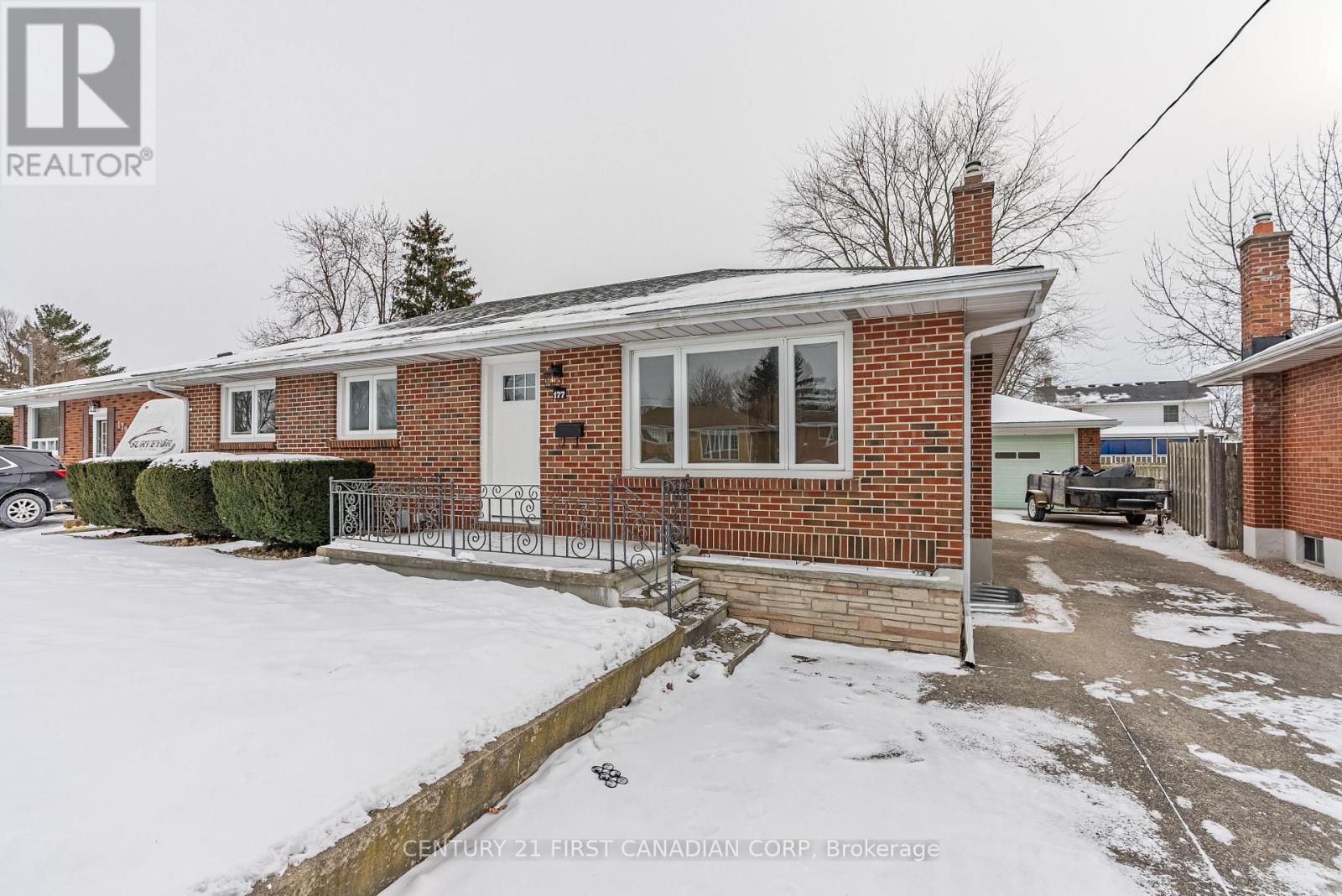 Upper - 177 Myrtle Street, St. Thomas, Ontario  N5R 2G8 - Photo 5 - X13095028