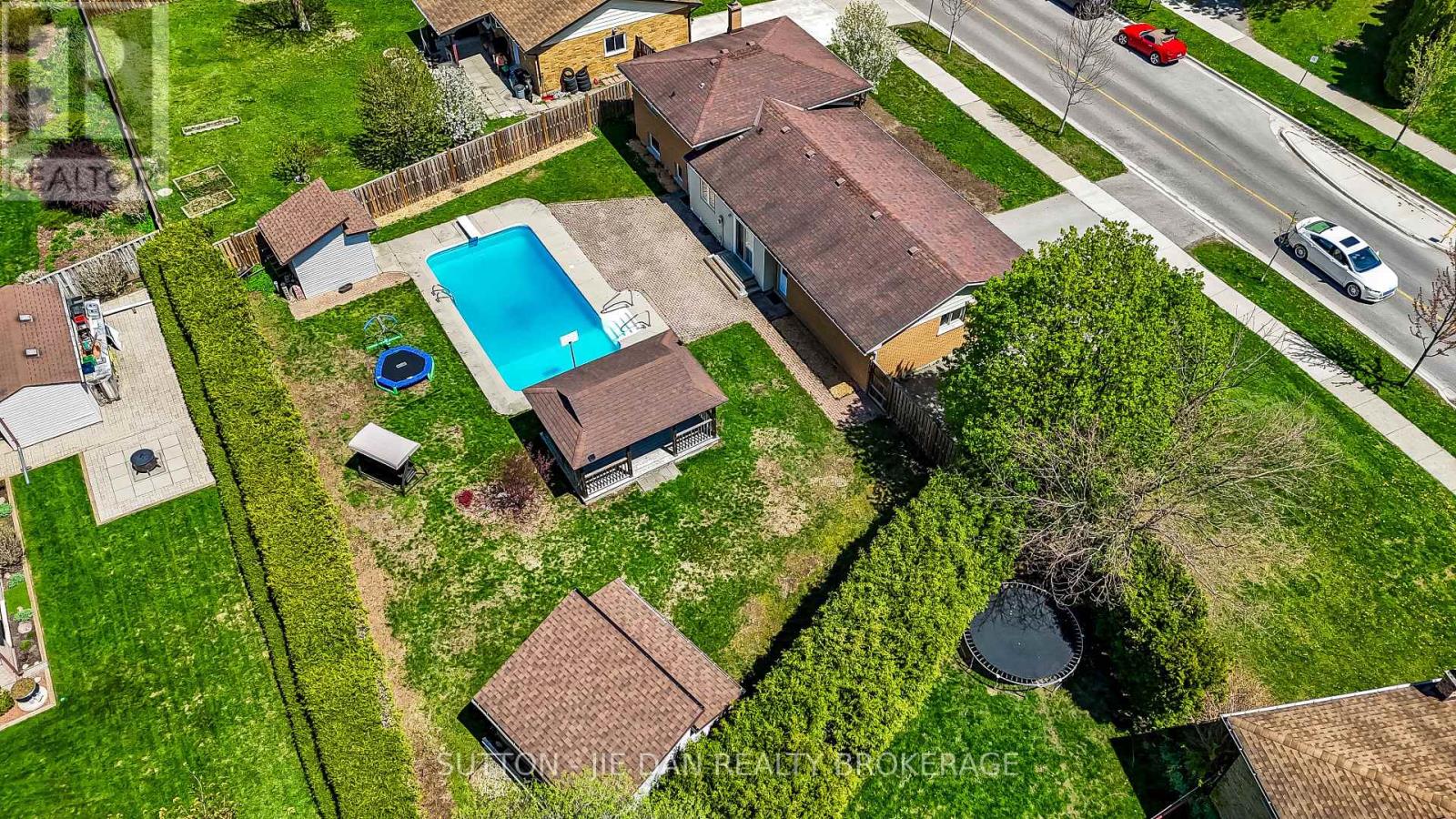 720 Grenfell Drive, London North, Ontario  N5X 2C5 - Photo 29 - X13095098