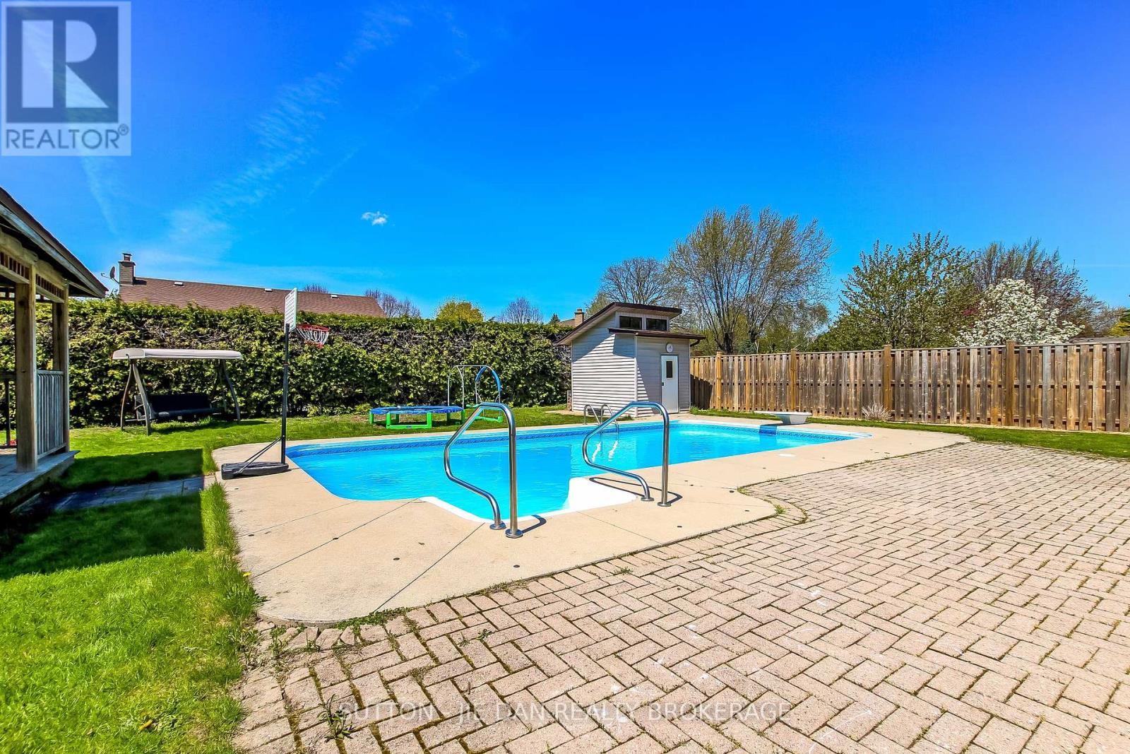 720 Grenfell Drive, London North, Ontario  N5X 2C5 - Photo 3 - X13095098