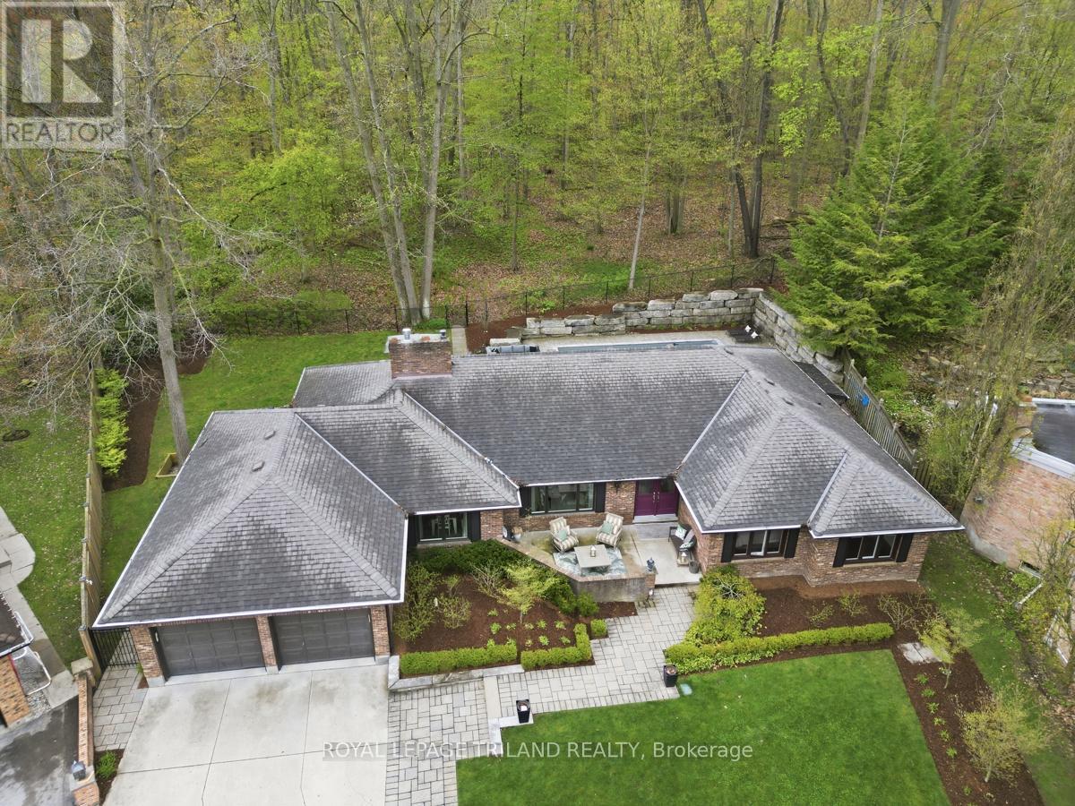 42 Mapleton Place, London South, Ontario  N6K 4A6 - Photo 3 - X13095226