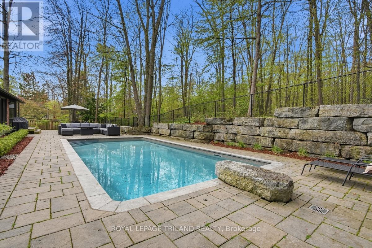42 Mapleton Place, London South, Ontario  N6K 4A6 - Photo 41 - X13095226