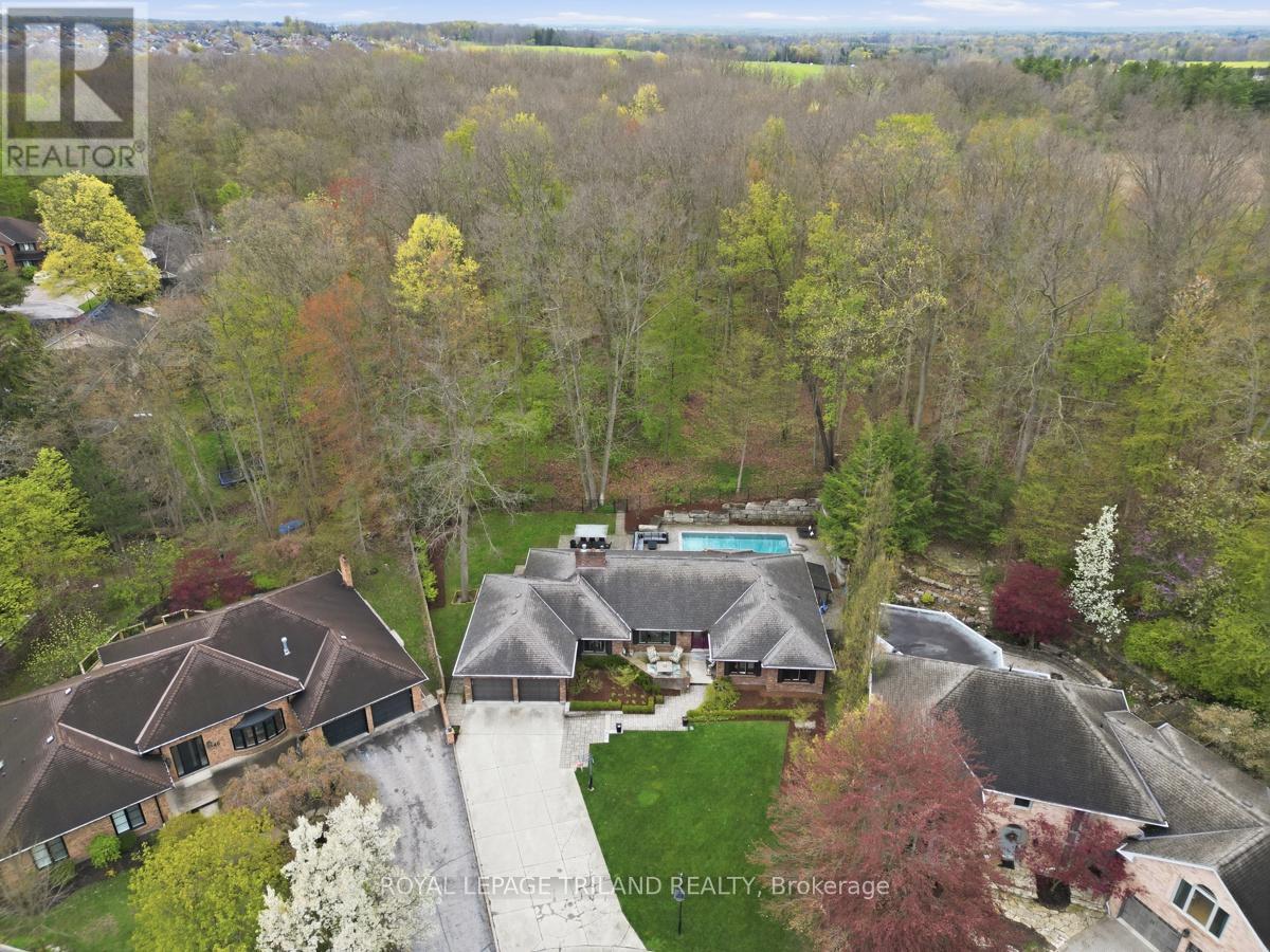 42 Mapleton Place, London South, Ontario  N6K 4A6 - Photo 43 - X13095226