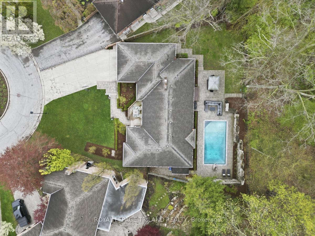 42 Mapleton Place, London South, Ontario  N6K 4A6 - Photo 45 - X13095226