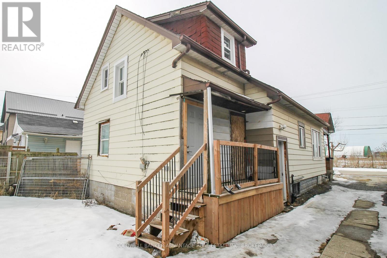 Upper - 181 Welland Street, Port Colborne, Ontario  L3K 1V2 - Photo 11 - X12813660