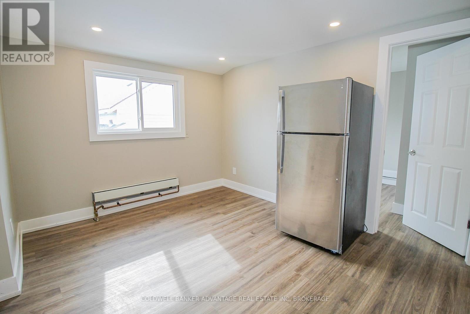 Upper - 181 Welland Street, Port Colborne, Ontario  L3K 1V2 - Photo 3 - X12813660