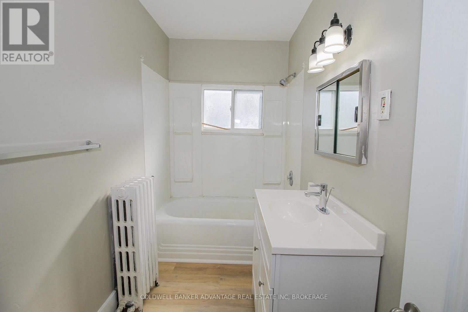 Main - 181 Welland Street, Port Colborne, Ontario  L3K 1V2 - Photo 7 - X12813664