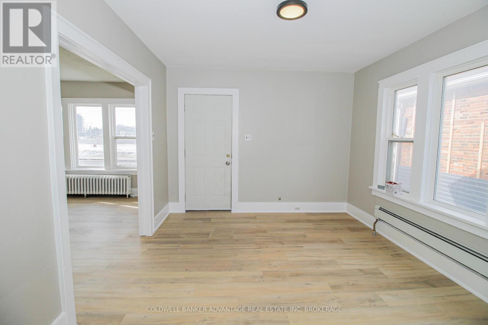 Main - 181 Welland Street, Port Colborne, Ontario  L3K 1V2 - Photo 2 - X12813664