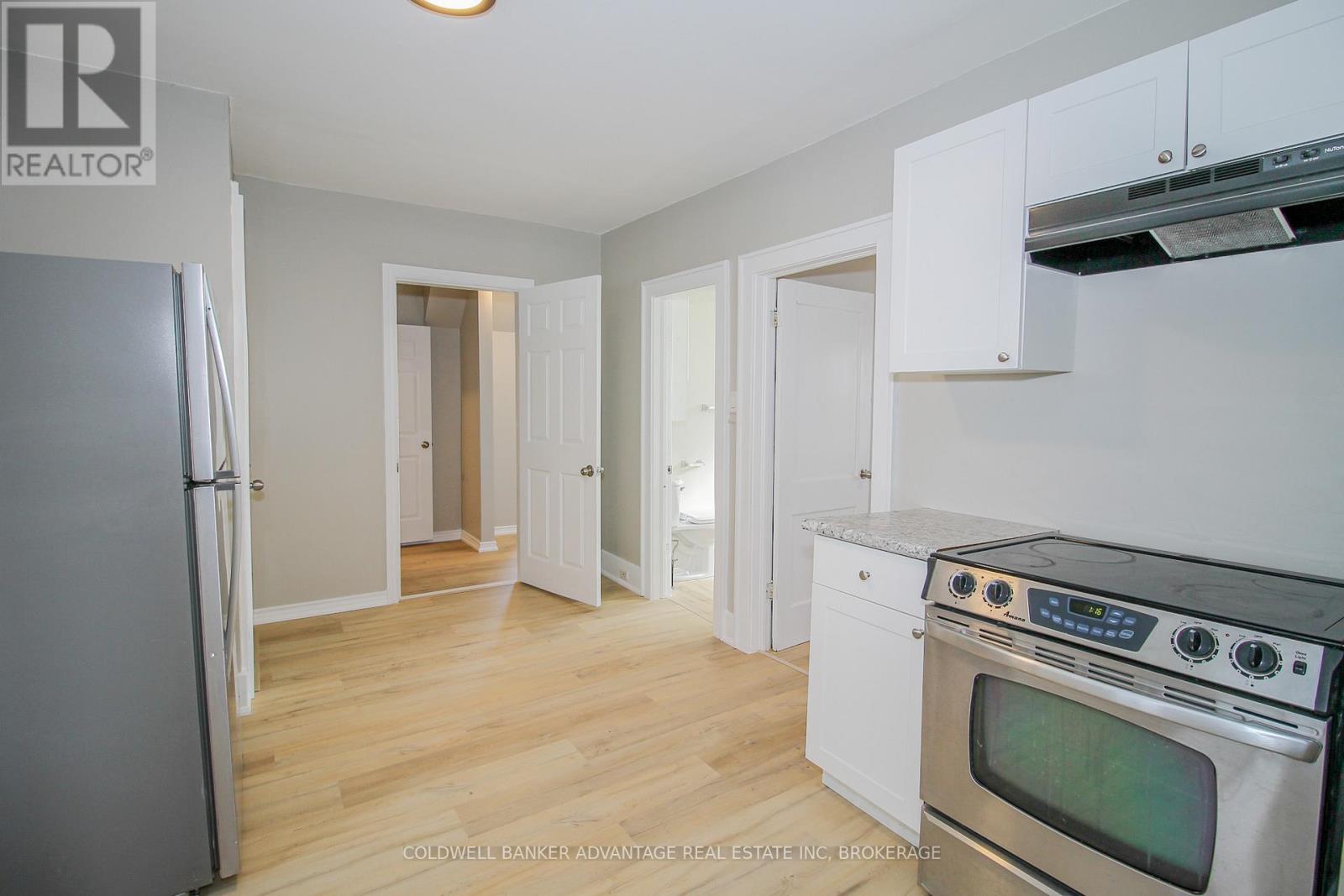 Main - 181 Welland Street, Port Colborne, Ontario  L3K 1V2 - Photo 4 - X12813664