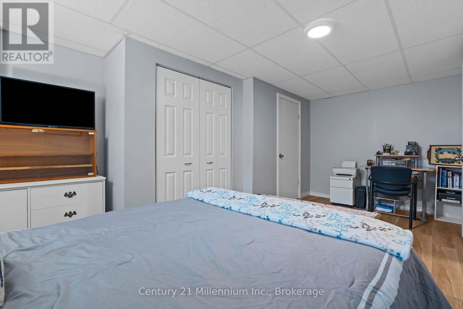 871 16th Street W, Georgian Bluffs, Ontario  N4K 6V5 - Photo 34 - X13095284