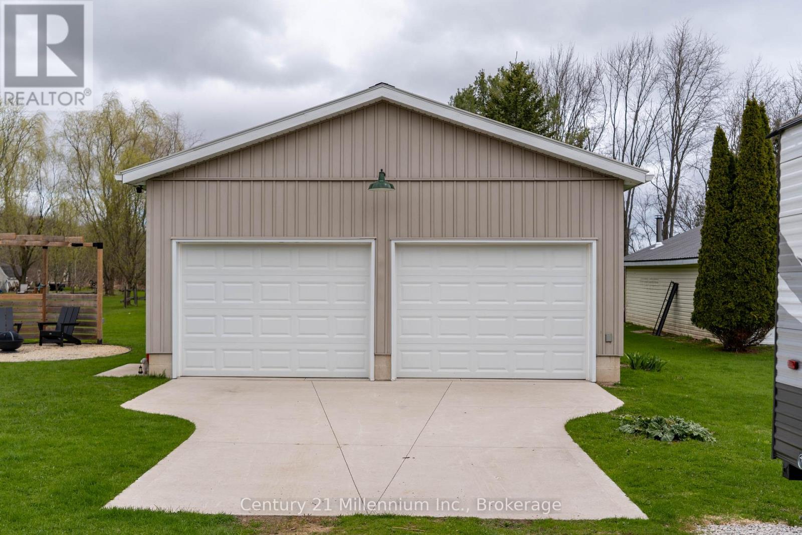 871 16th Street W, Georgian Bluffs, Ontario  N4K 6V5 - Photo 4 - X13095284
