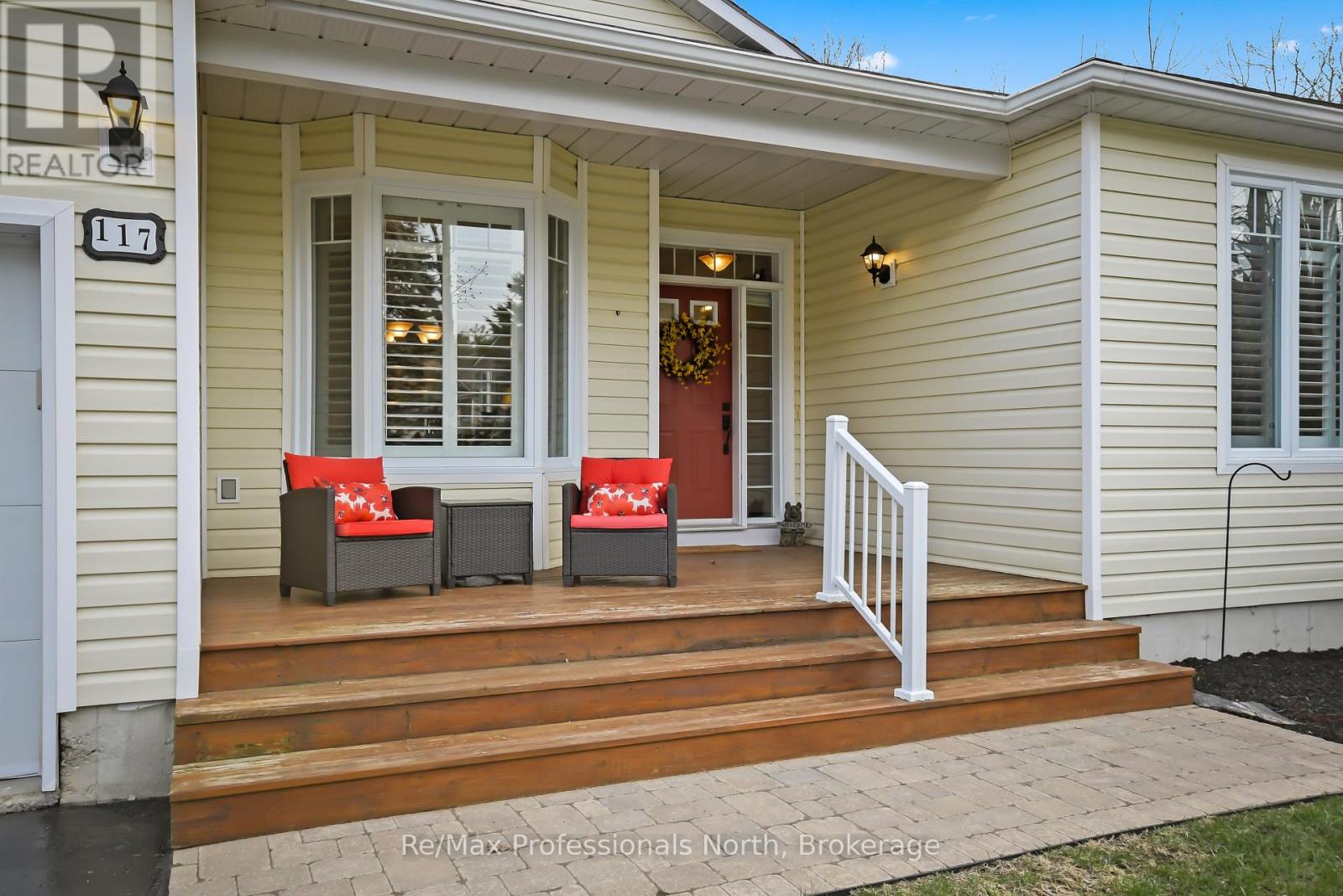 117 Hedgewood Lane, Gravenhurst, Ontario  P1P 1Z4 - Photo 2 - X13095308