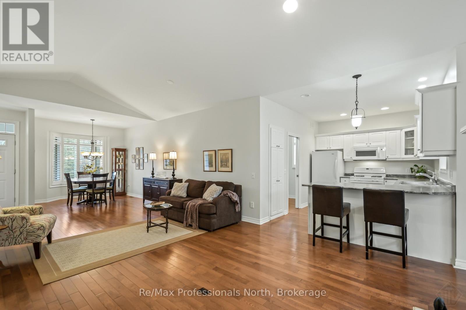 117 Hedgewood Lane, Gravenhurst, Ontario  P1P 1Z4 - Photo 7 - X13095308