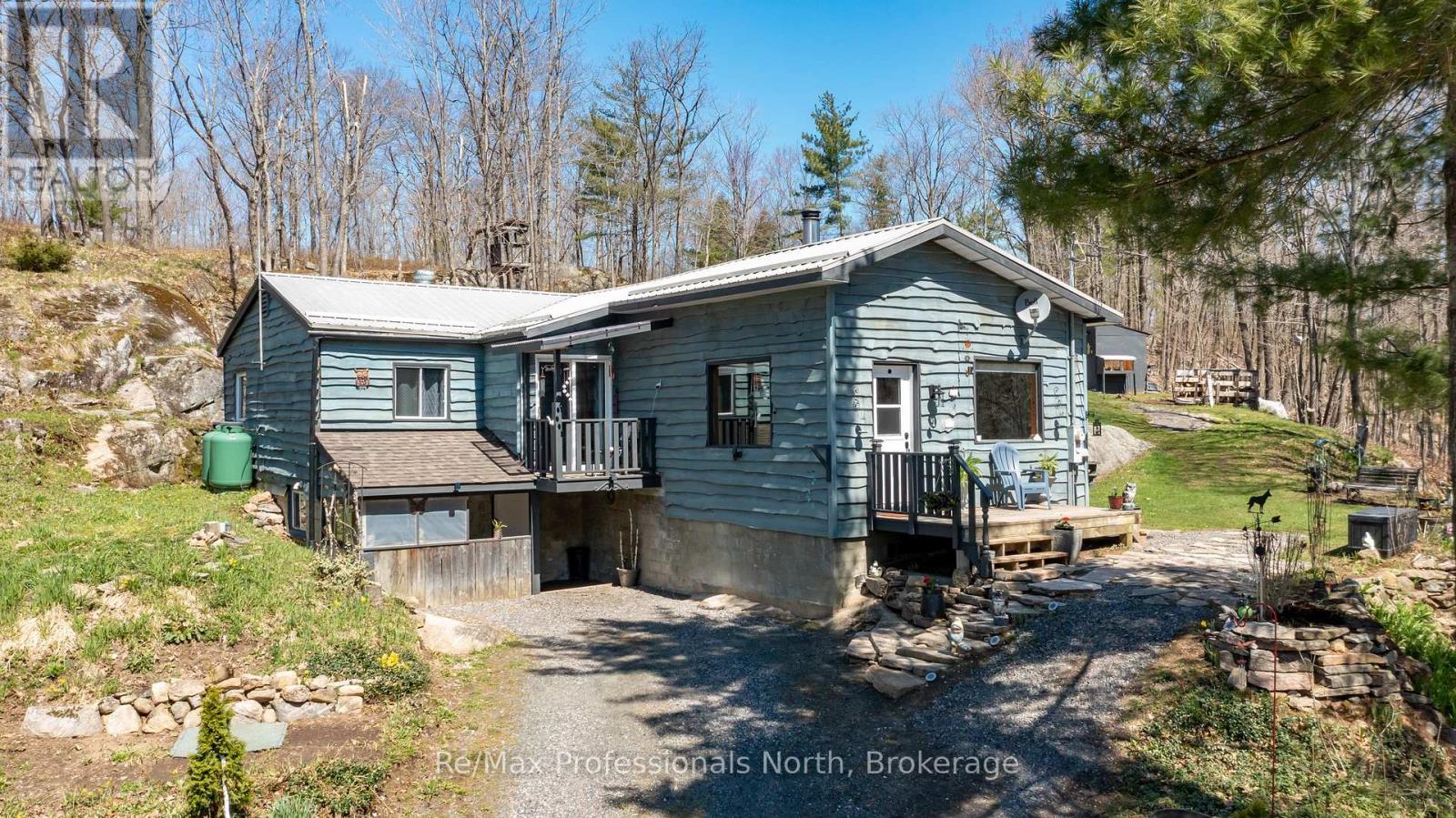 1017 BARLOCHAN ROAD, Muskoka Lakes, Ontario