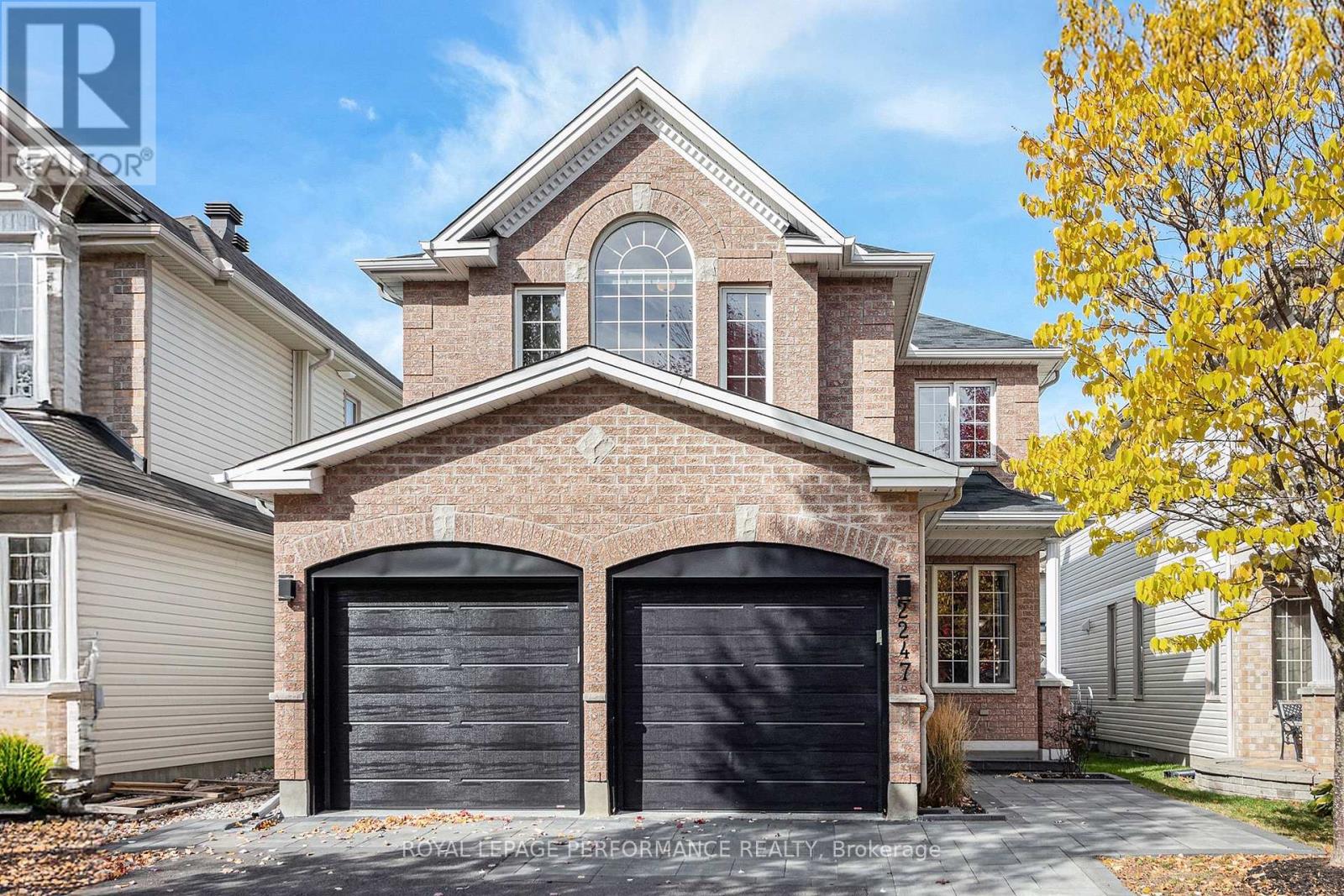 2247 CLENDENAN CRESCENT, Ottawa, Ontario