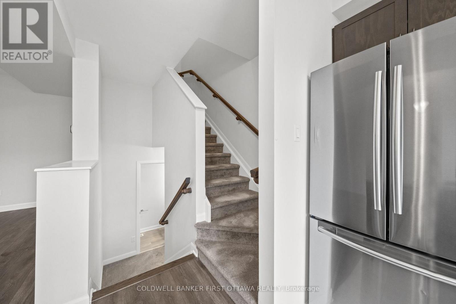 511 Clemency Crescent, Ottawa, Ontario  K2J 6R7 - Photo 3 - X13094986