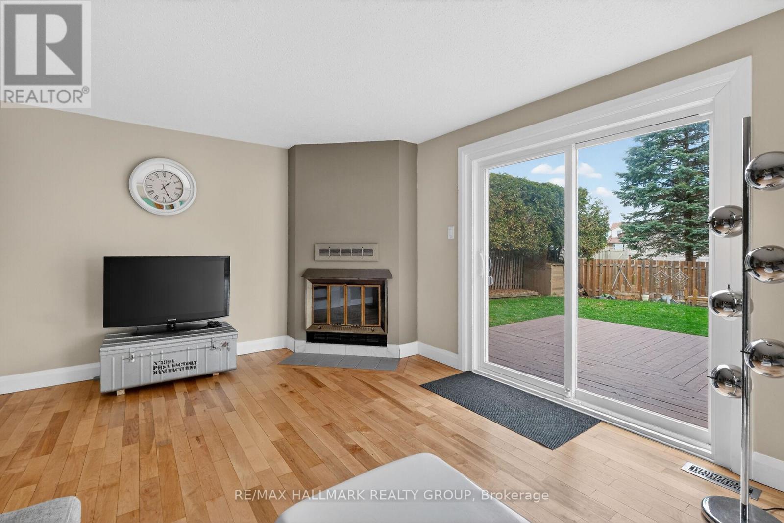 309 Des Epinettes Avenue, Ottawa, Ontario  K1E 2P1 - Photo 12 - X13095064