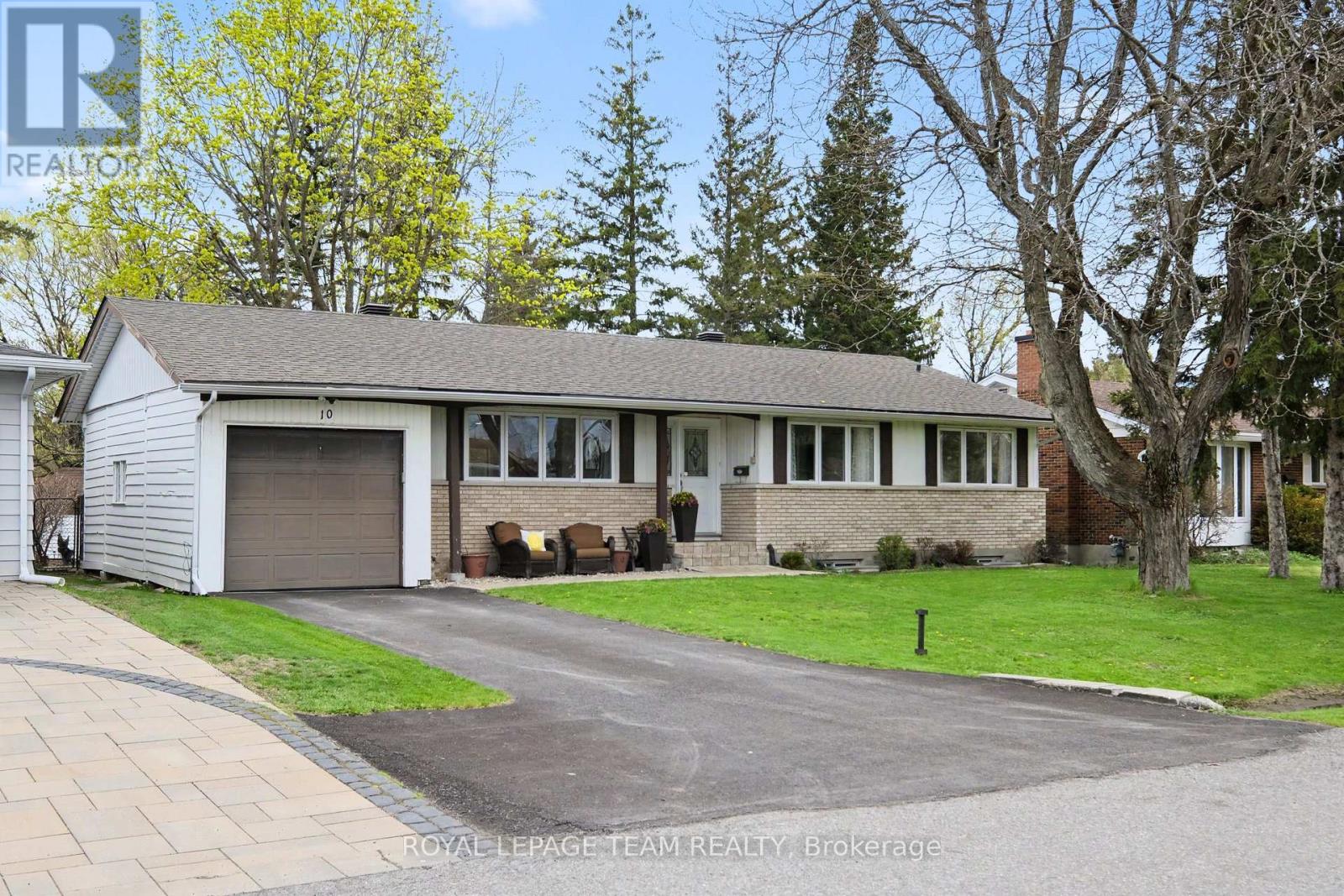 10 Westdale Avenue, Ottawa, Ontario  K2H 5J3 - Photo 3 - X13095106