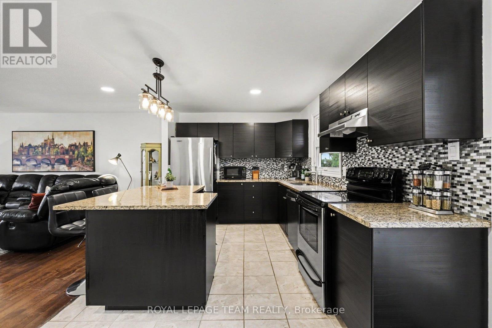 10 Westdale Avenue, Ottawa, Ontario  K2H 5J3 - Photo 7 - X13095106