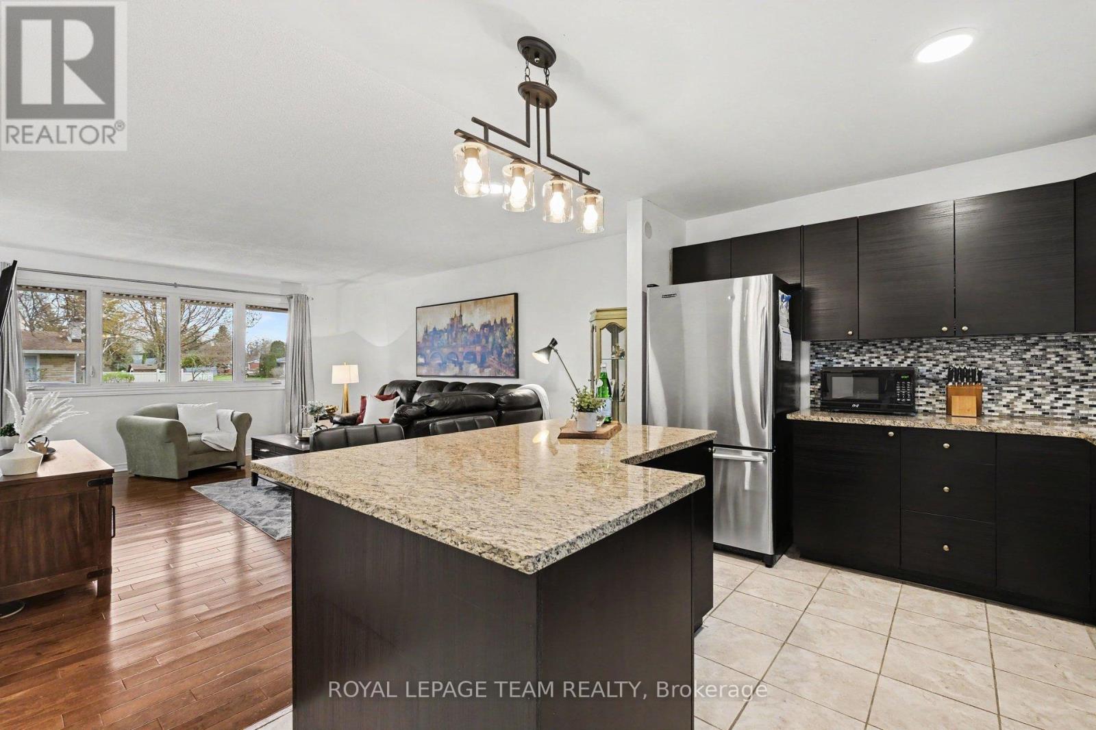 10 Westdale Avenue, Ottawa, Ontario  K2H 5J3 - Photo 8 - X13095106