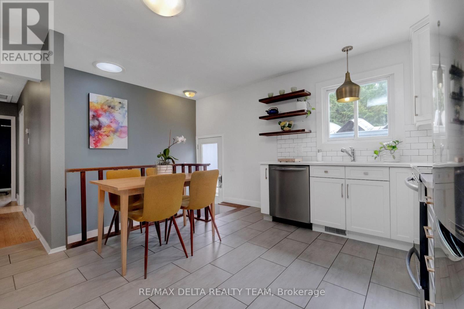 2210 Bickerton Avenue, Ottawa, Ontario  K1J 6Y3 - Photo 16 - X13095178