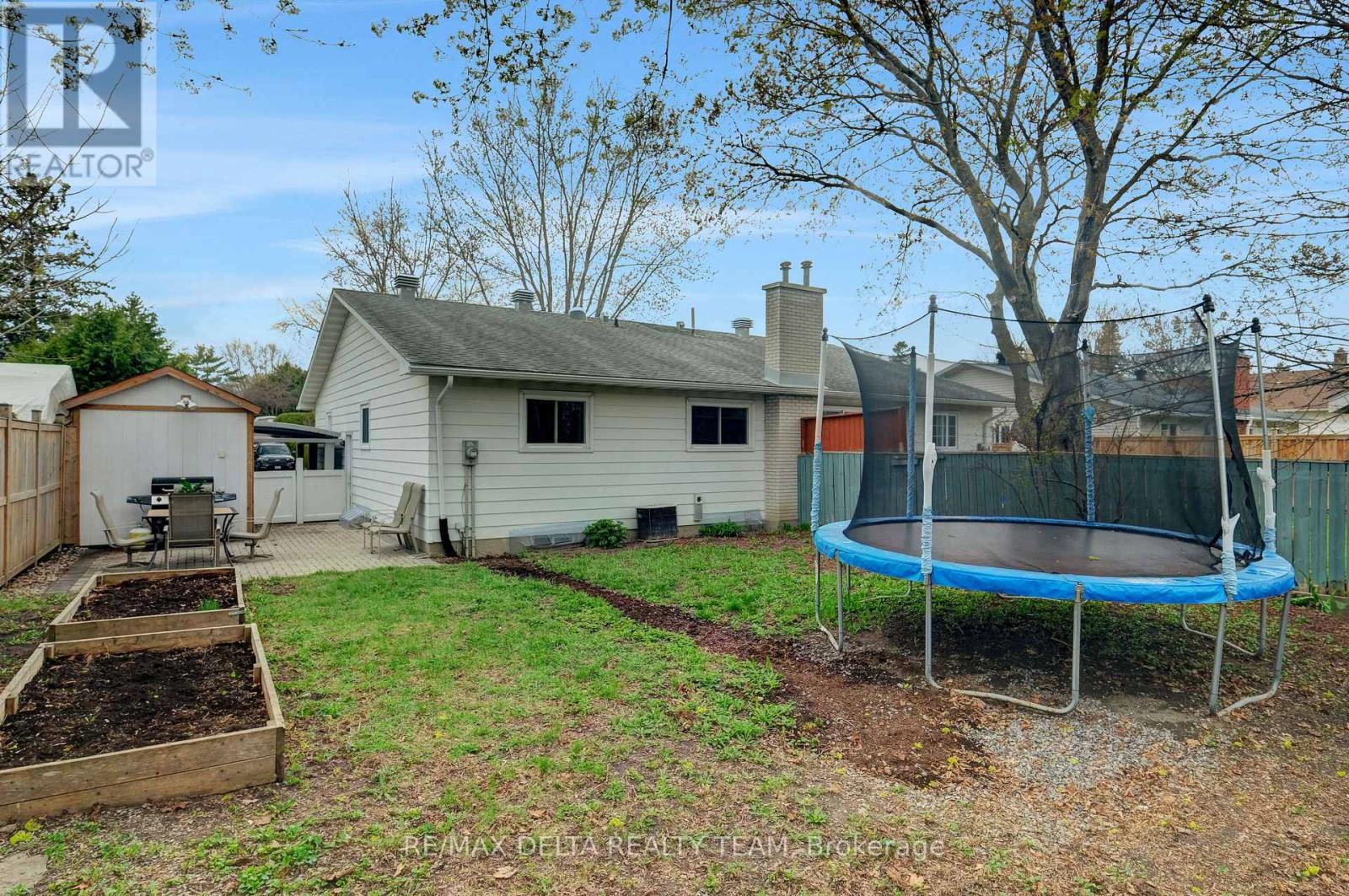 2210 Bickerton Avenue, Ottawa, Ontario  K1J 6Y3 - Photo 40 - X13095178