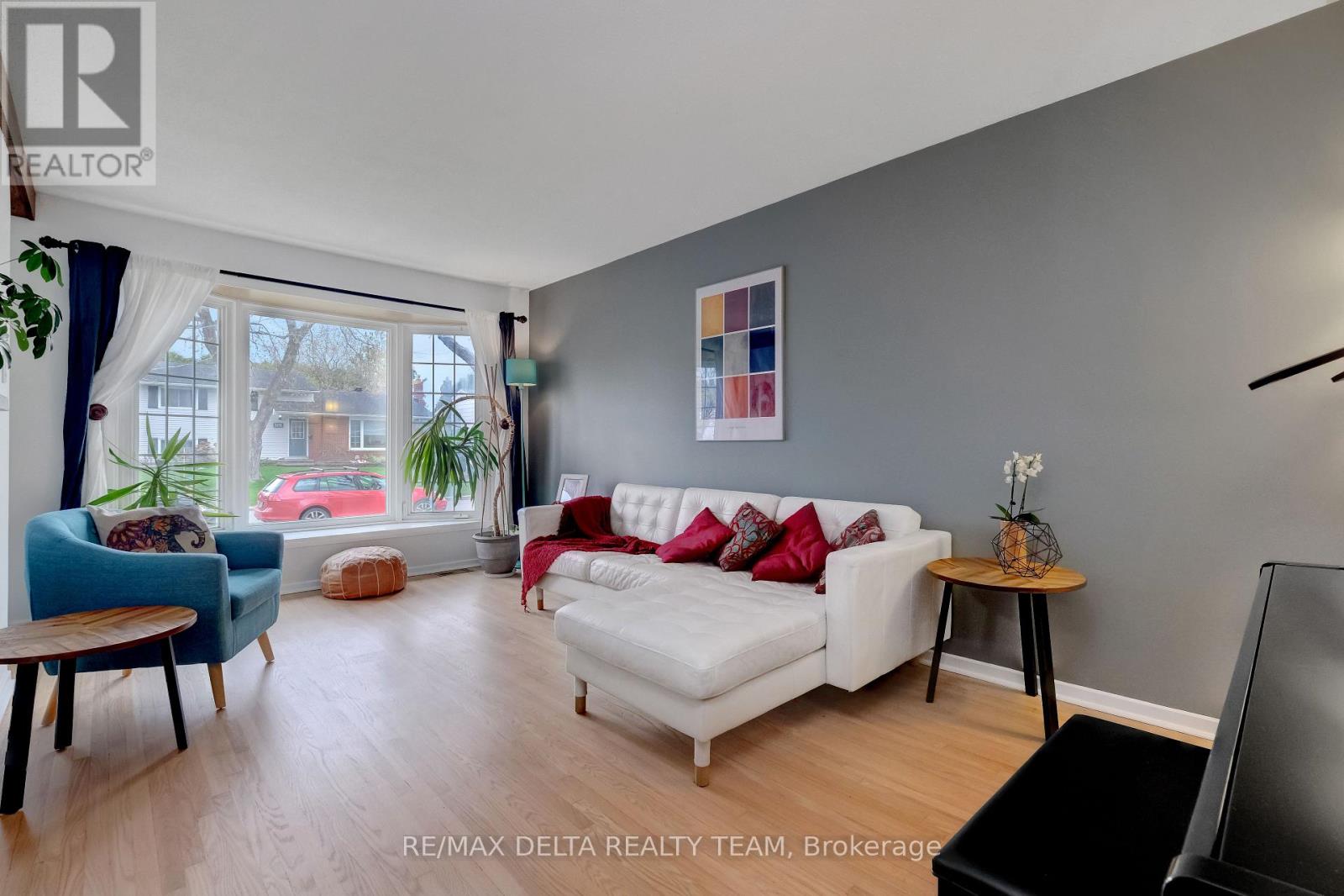 2210 Bickerton Avenue, Ottawa, Ontario  K1J 6Y3 - Photo 8 - X13095178
