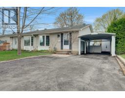 2210 BICKERTON AVENUE, Ottawa, Ontario