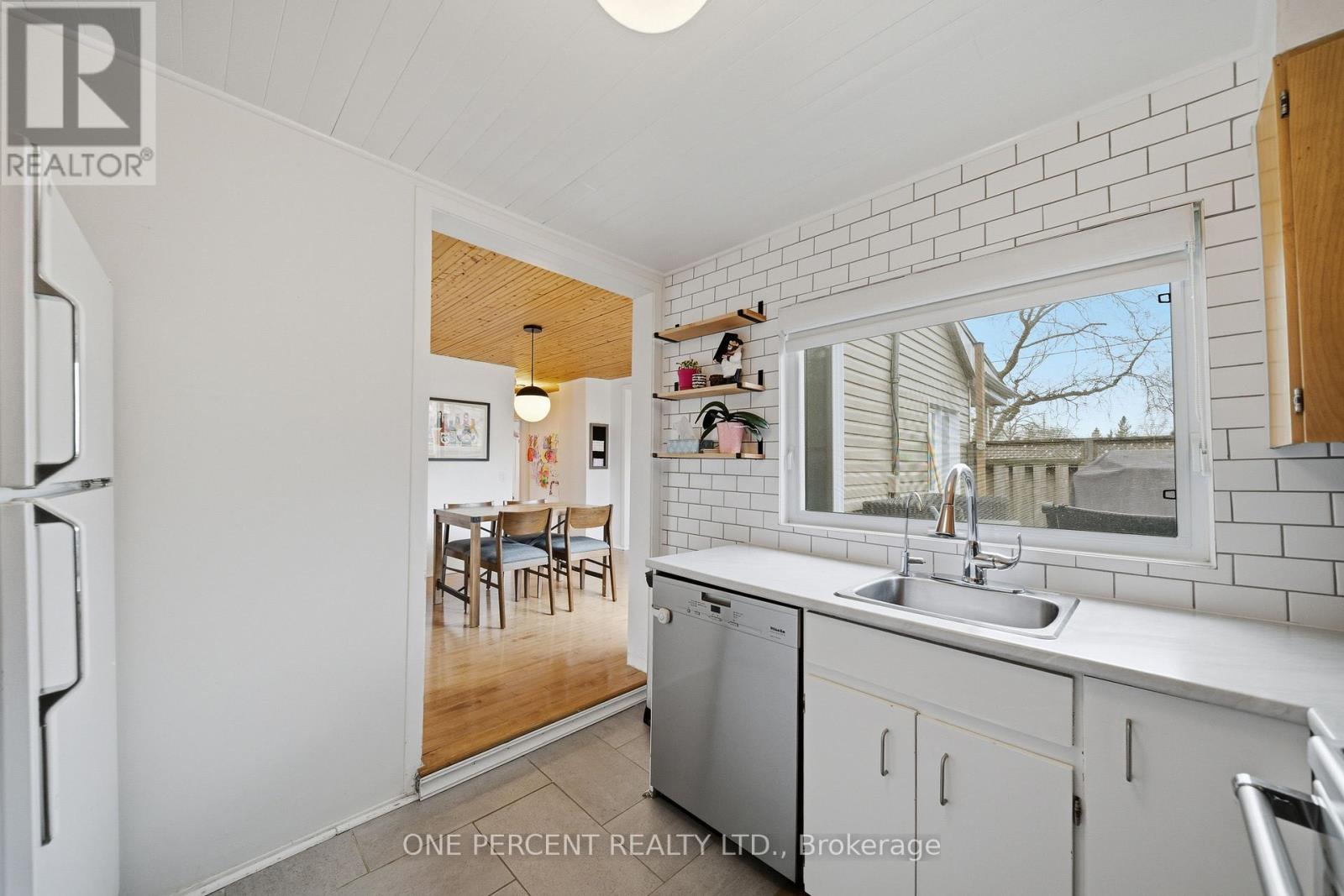 69 Burland Street, Ottawa, Ontario  K2B 6J9 - Photo 10 - X13095228