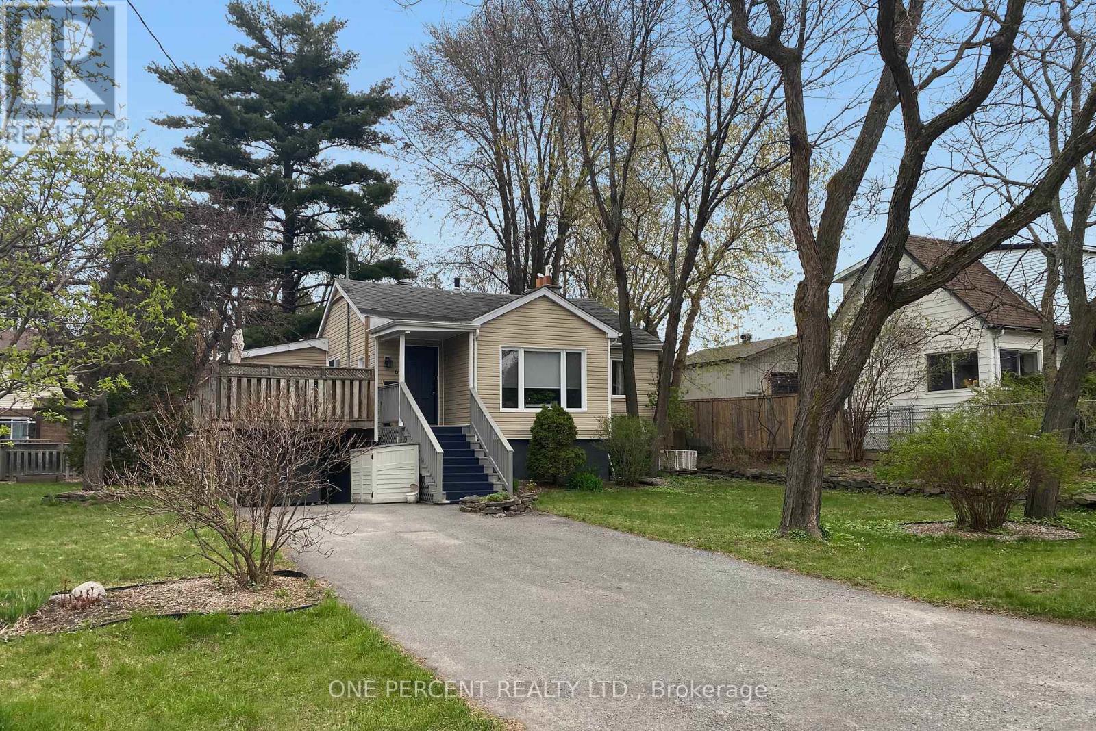 69 Burland Street, Ottawa, Ontario  K2B 6J9 - Photo 2 - X13095228