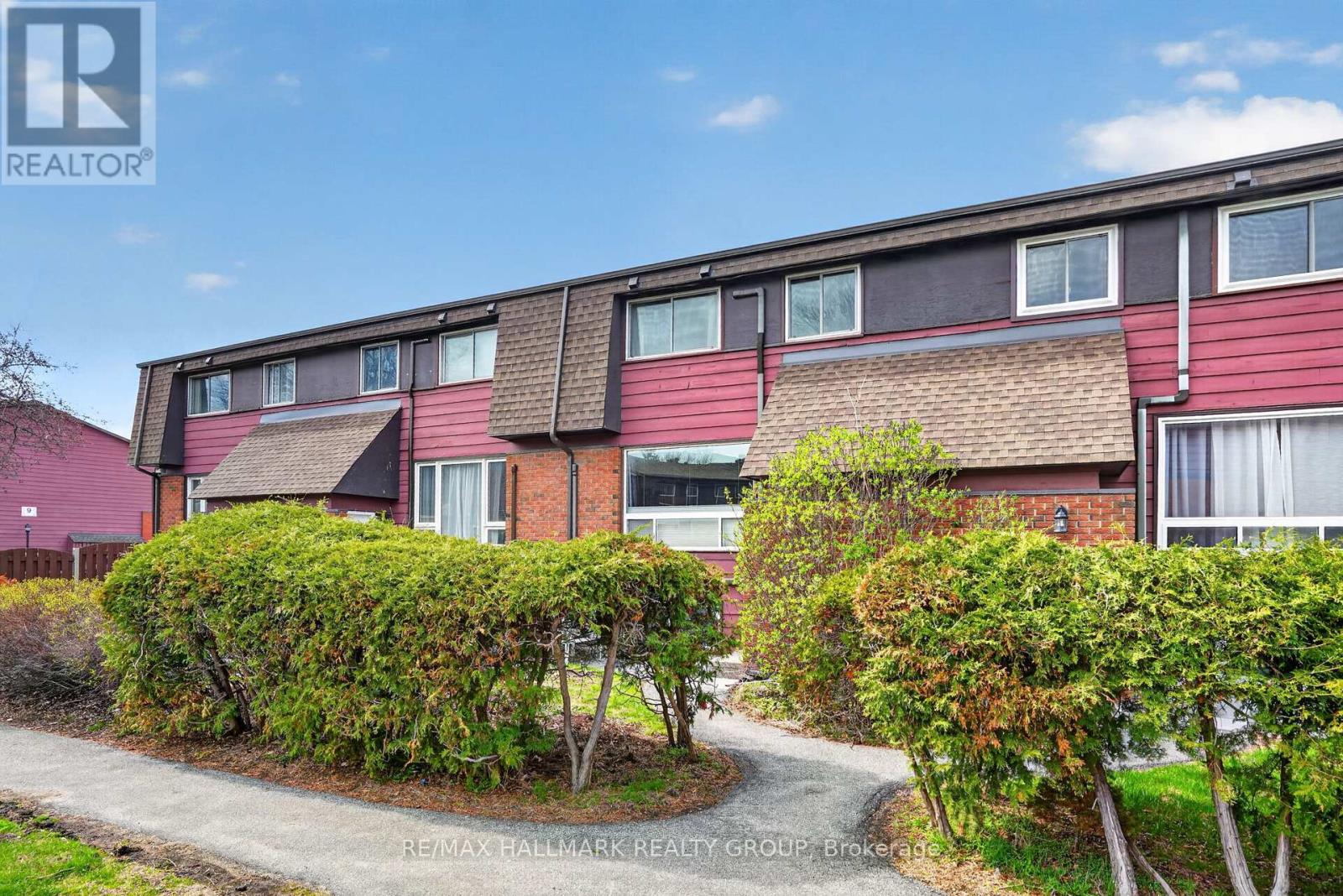 7c Banner Road, Ottawa, Ontario  K2H 8T3 - Photo 2 - X13095298