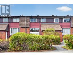 7C BANNER ROAD, Ottawa, Ontario