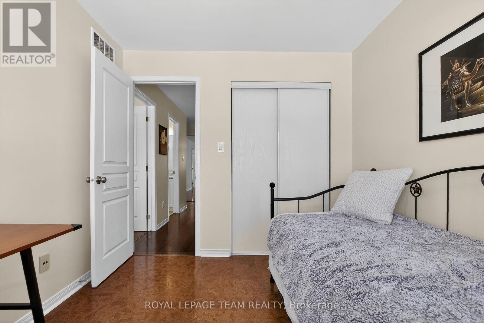 19 Goldthorpe Private, Ottawa, Ontario  K2J 5L6 - Photo 25 - X13095386