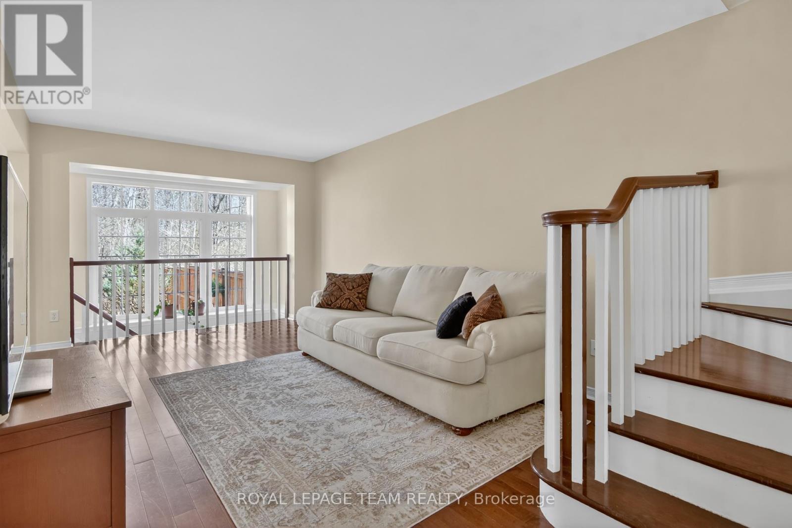 19 Goldthorpe Private, Ottawa, Ontario  K2J 5L6 - Photo 5 - X13095386