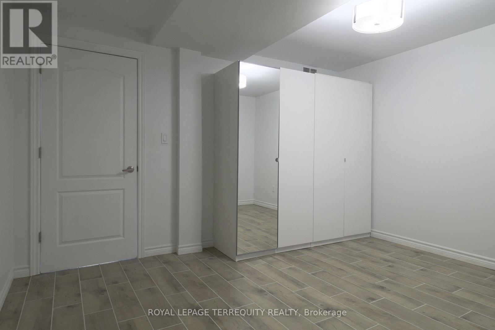 Bsmt - 665 Crawford Street, Toronto, Ontario  M6G 3K1 - Photo 10 - C13094920