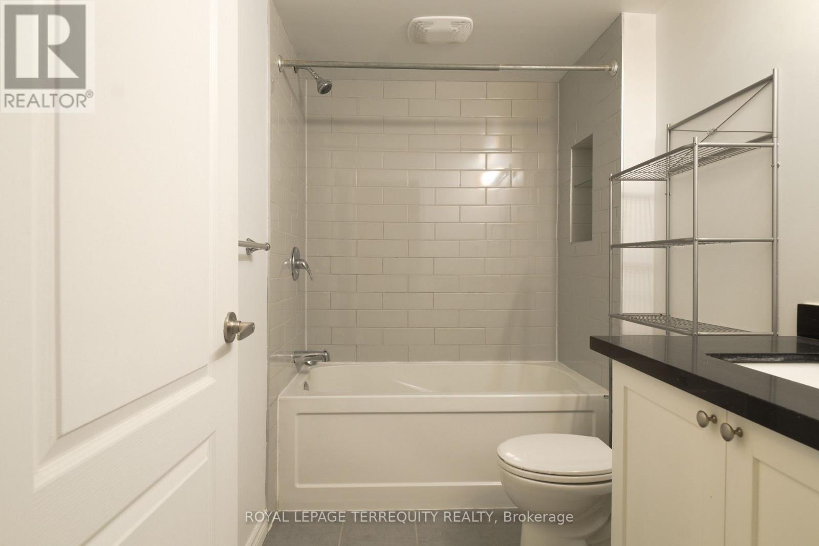 Bsmt - 665 Crawford Street, Toronto, Ontario  M6G 3K1 - Photo 12 - C13094920