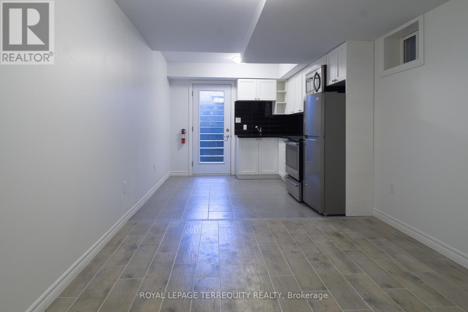 Bsmt - 665 Crawford Street, Toronto, Ontario  M6G 3K1 - Photo 5 - C13094920