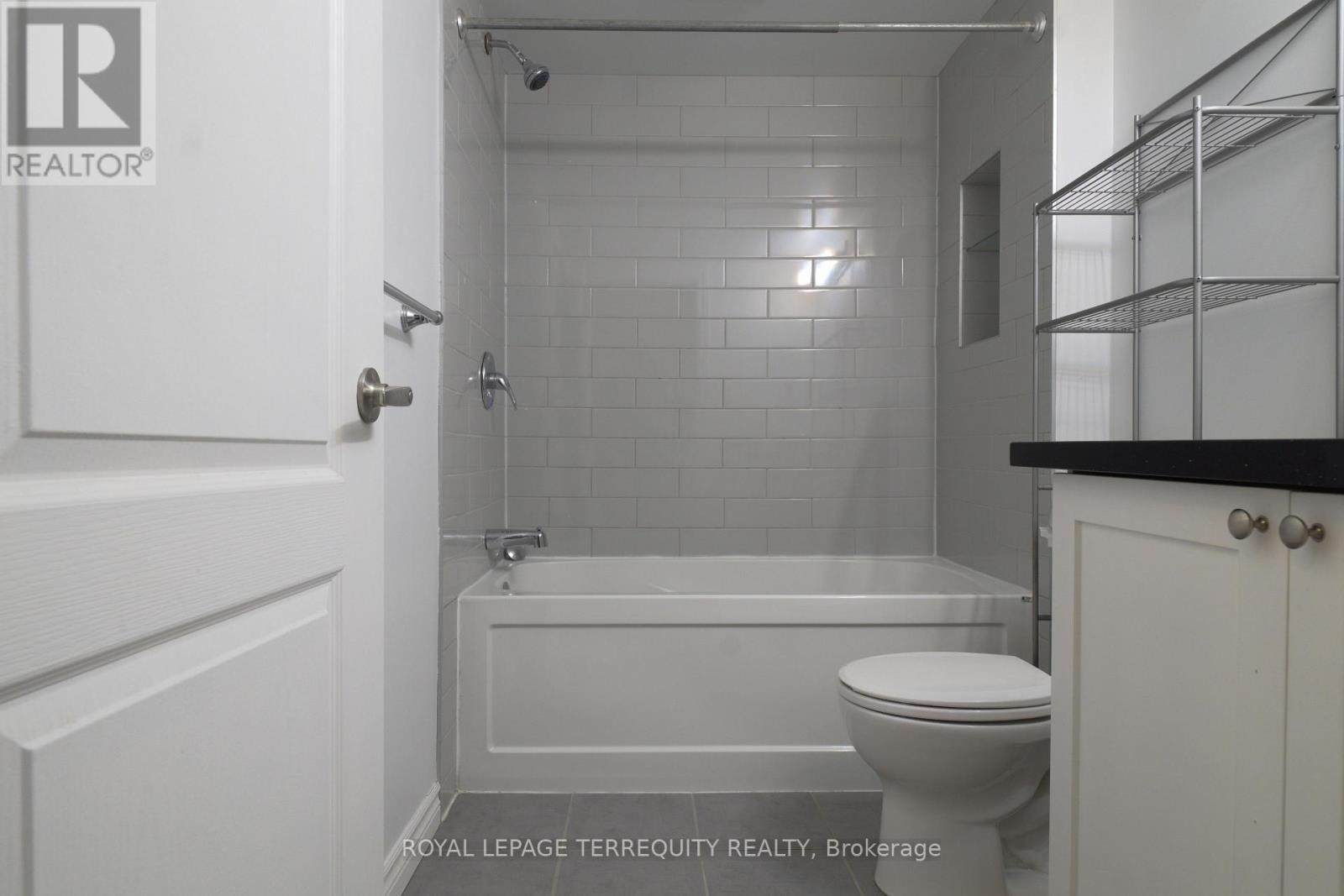 Bsmt - 665 Crawford Street, Toronto, Ontario  M6G 3K1 - Photo 7 - C13094920