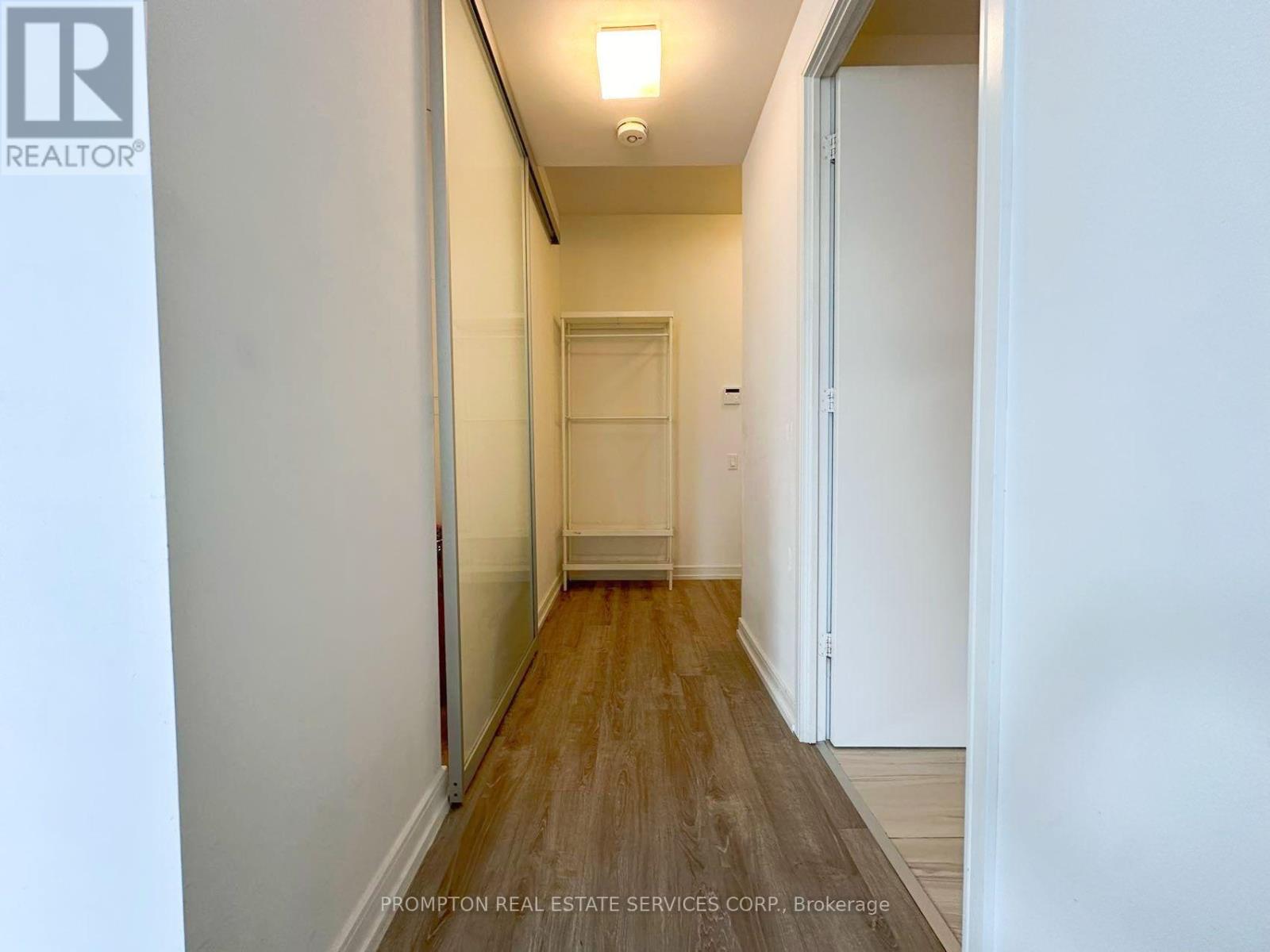 1002 - 28 Wellesley Street E, Toronto, Ontario  M4Y 0C4 - Photo 6 - C13095034