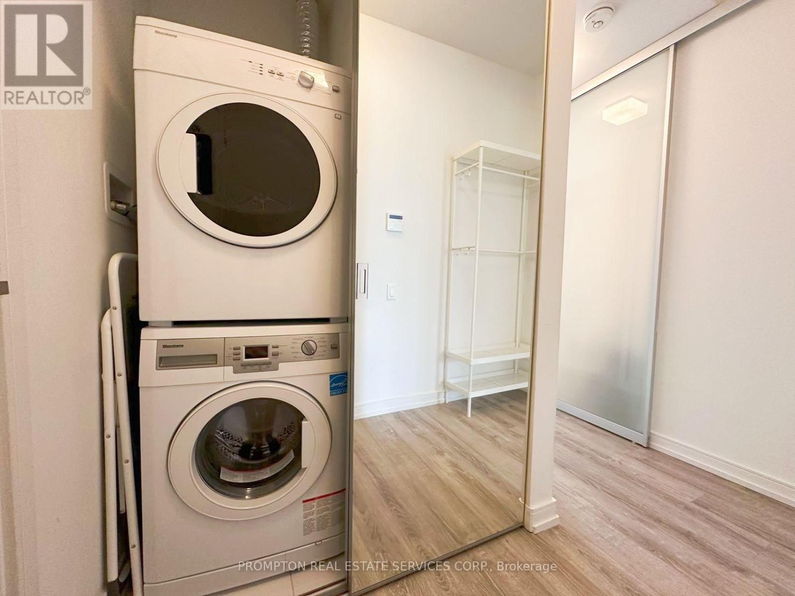 1002 - 28 Wellesley Street E, Toronto, Ontario  M4Y 0C4 - Photo 9 - C13095034