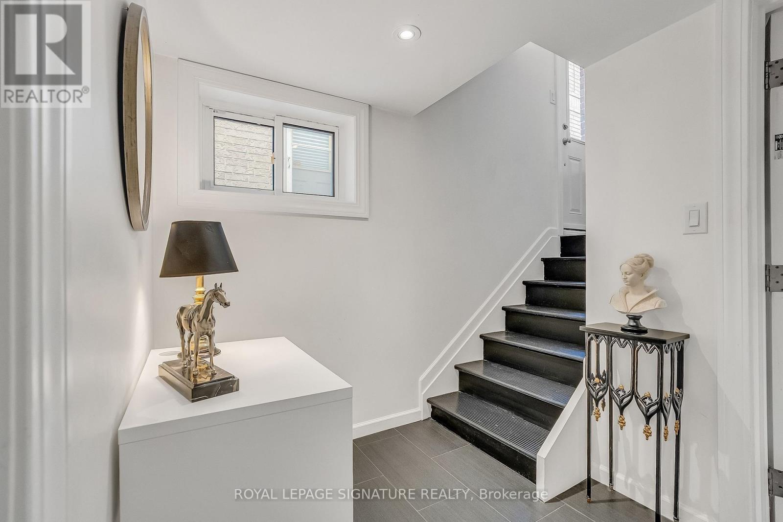 31 Burncrest Drive, Toronto, Ontario  M5M 2Z2 - Photo 21 - C13095122