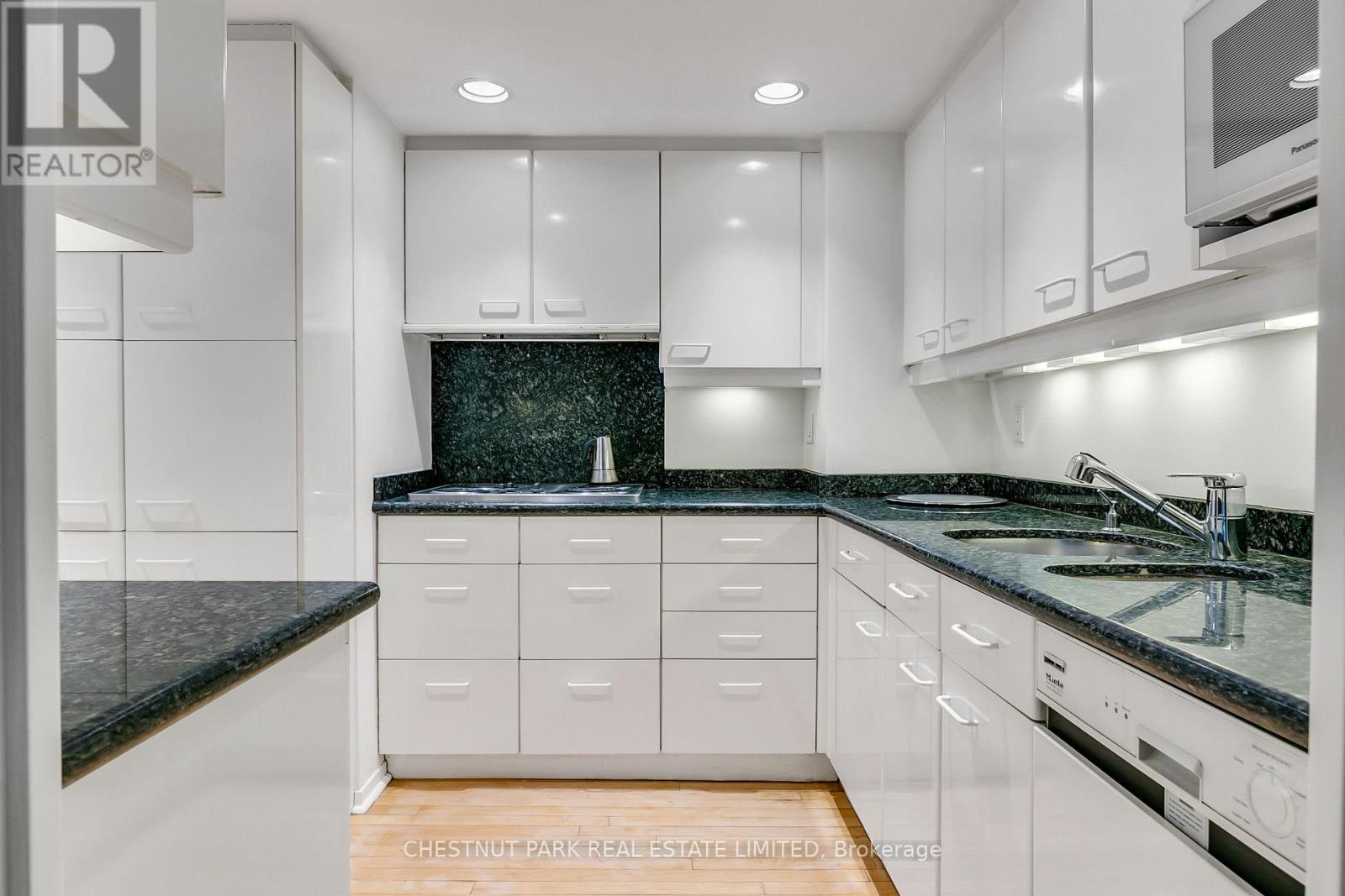 405 - 70 Montclair Avenue, Toronto, Ontario  M5P 1P7 - Photo 14 - C13095156