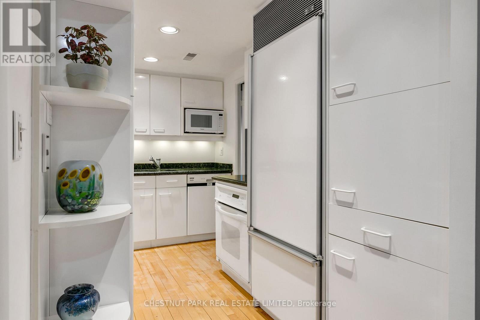 405 - 70 Montclair Avenue, Toronto, Ontario  M5P 1P7 - Photo 16 - C13095156