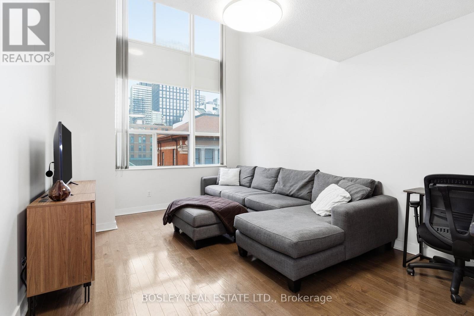 304 - 77 Lombard Street, Toronto, Ontario  M5C 3E1 - Photo 2 - C13095258