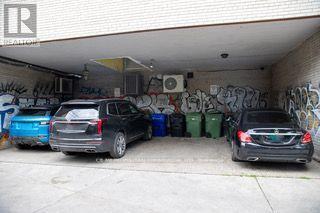 Upper - 64 Vaughan Road, Toronto, Ontario  M6G 2N4 - Photo 11 - C13095302