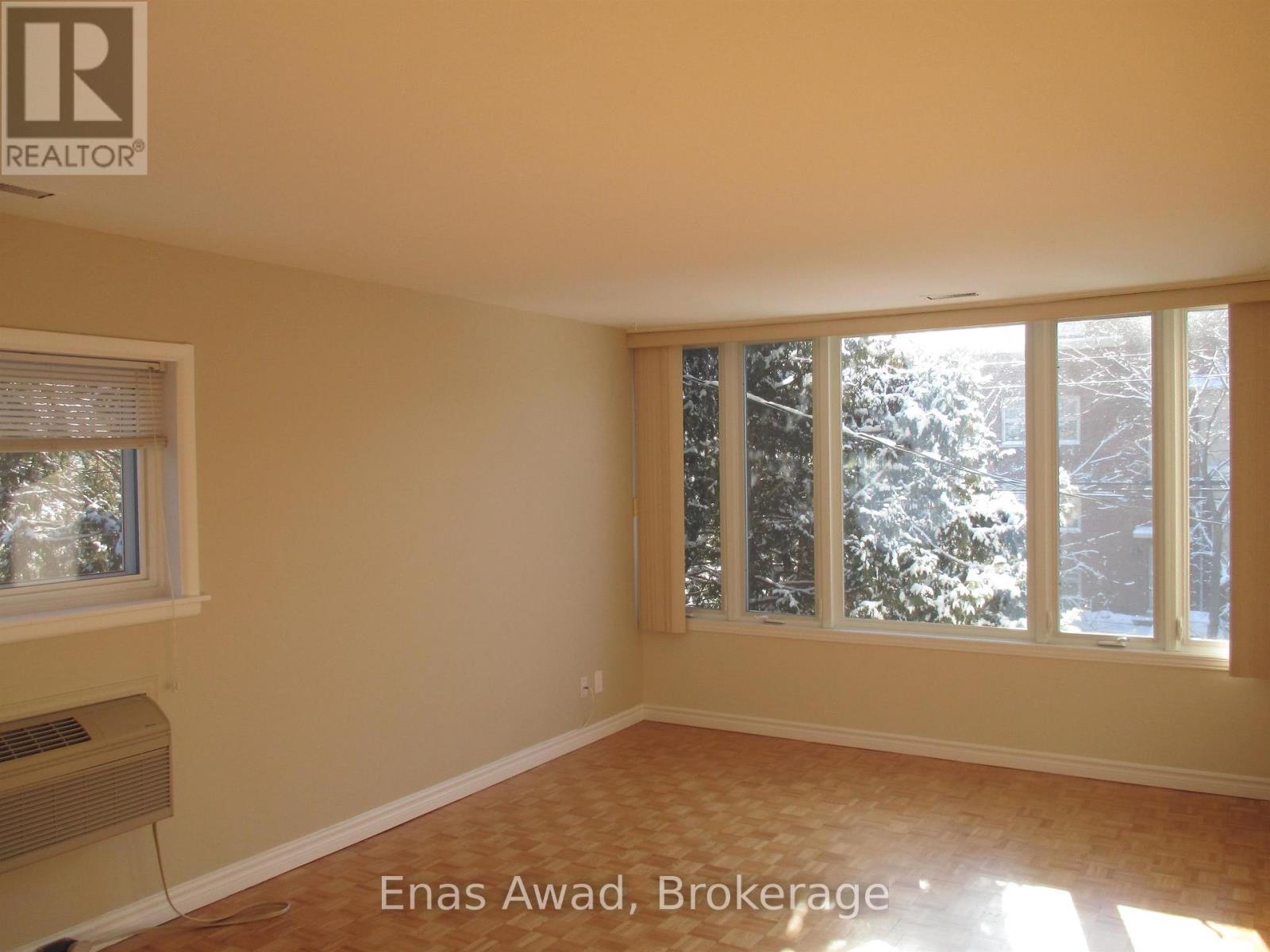 3 - 111 Crichton Street, Ottawa, Ontario  K1M 1V8 - Photo 4 - X13095088