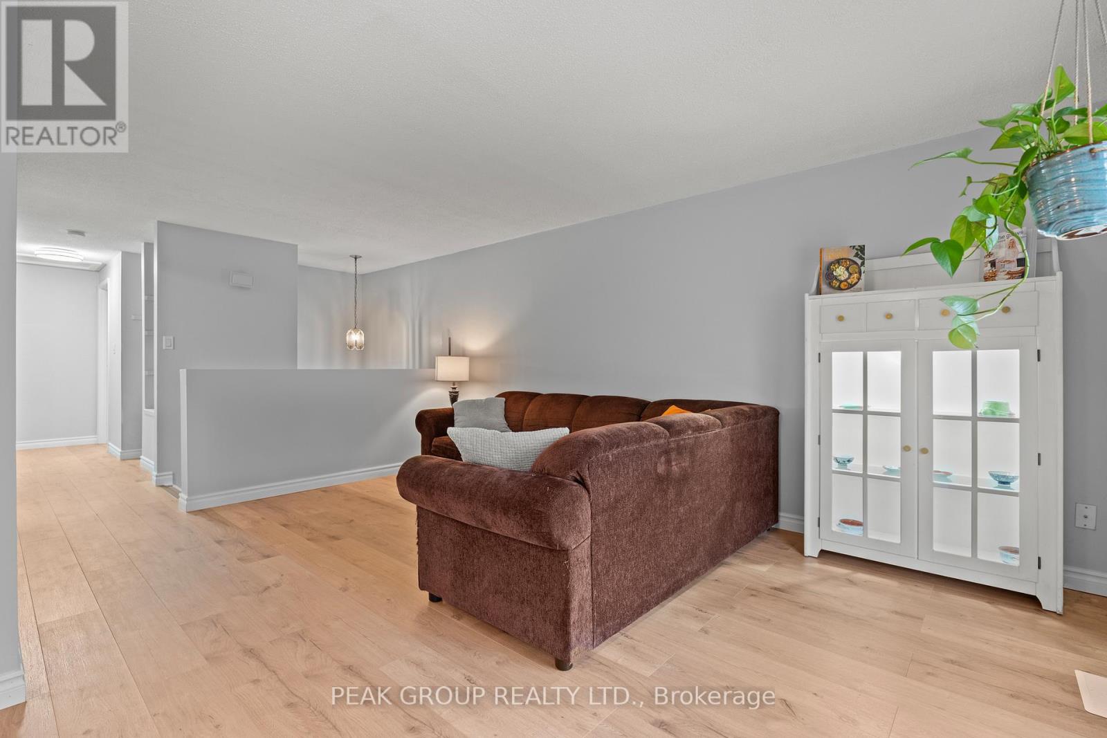 26 Tara Crescent, Thorold, Ontario  L2V 4M1 - Photo 7 - X13095334