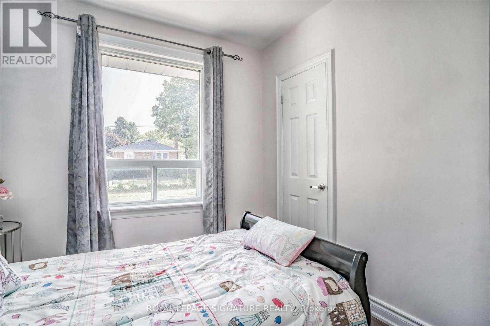 Main - 14 Milford Haven Drive, Toronto, Ontario  M1G 3G6 - Photo 12 - E13095014