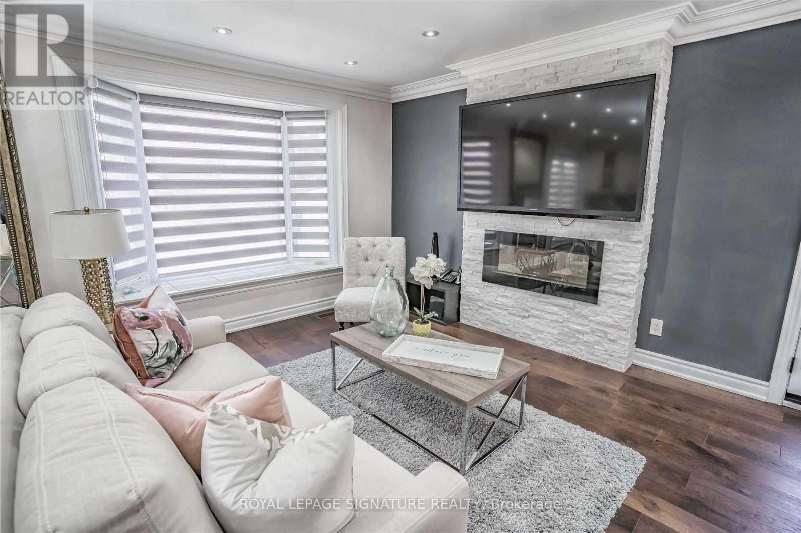 Main - 14 Milford Haven Drive, Toronto, Ontario  M1G 3G6 - Photo 2 - E13095014